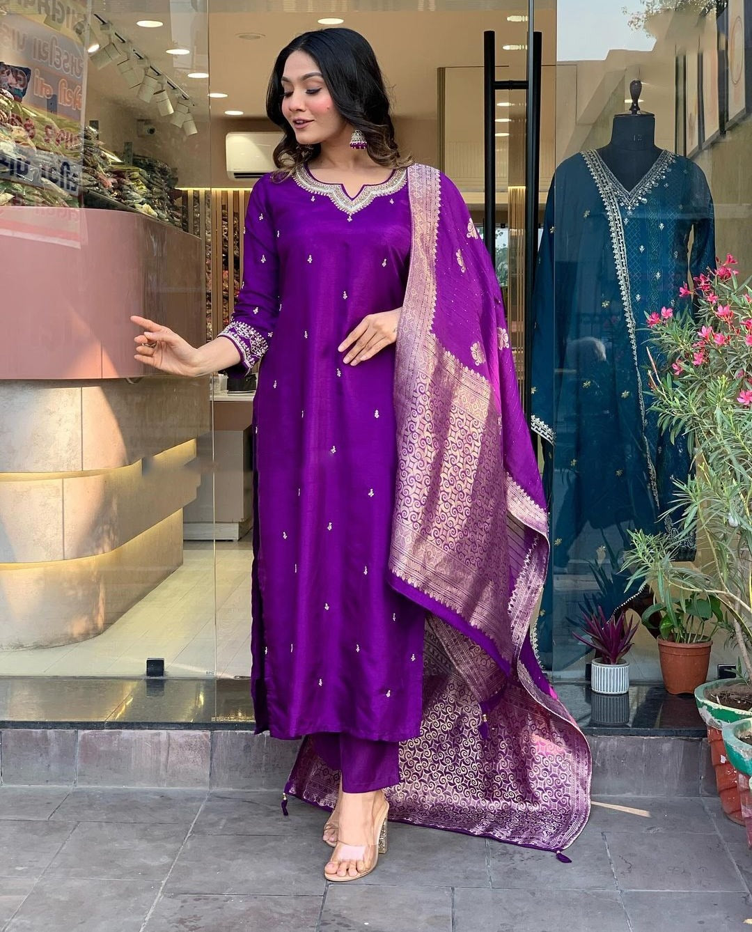 Purple Embroidered Silk based Kurta Set With Silk dupatta